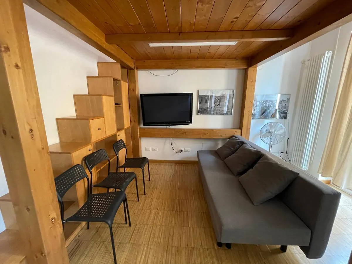 Apartment Appartamento Robinie 78 Rome Italy